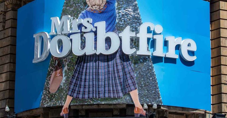 Child Stars From ‘Mrs. Doubtfire’ Reunite 31 Years After Its Release ‘We Still Feel Like Siblings’ - Featured image