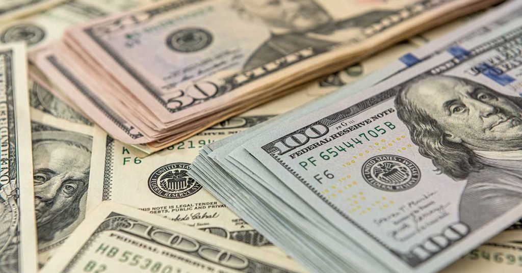 Single Mom Who Won $6M Lottery Reveals The Pros and The Cons of Netting Millions - Featured image