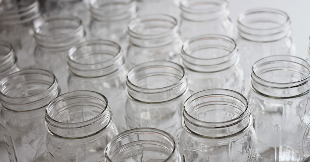 Store Fruit In Mason Jars to Keep Them Fresh for Longer - Featured image
