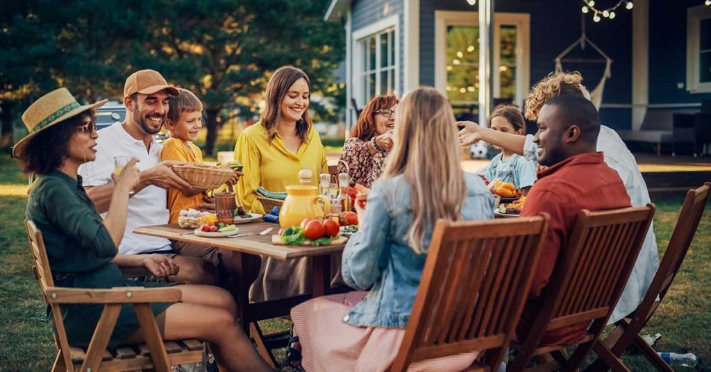 13 Ways to Prevent Your Relationship With Your Parents From Affecting Your Romantic Relationships - Featured image