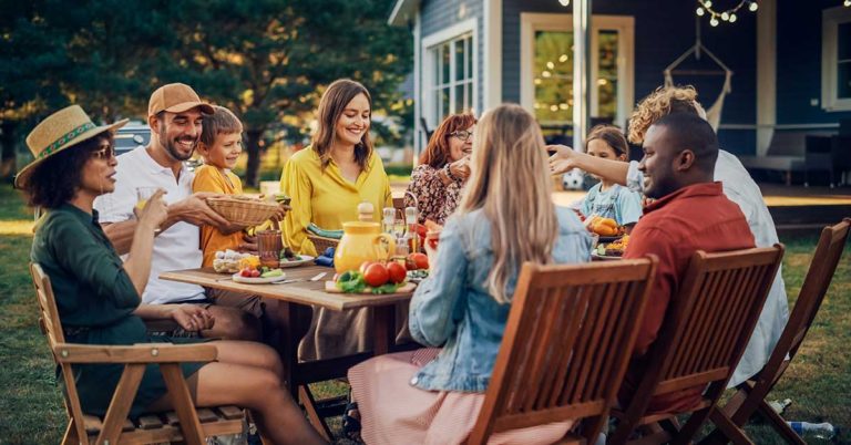 13 Ways to Prevent Your Relationship With Your Parents From Affecting Your Romantic Relationships - Featured image