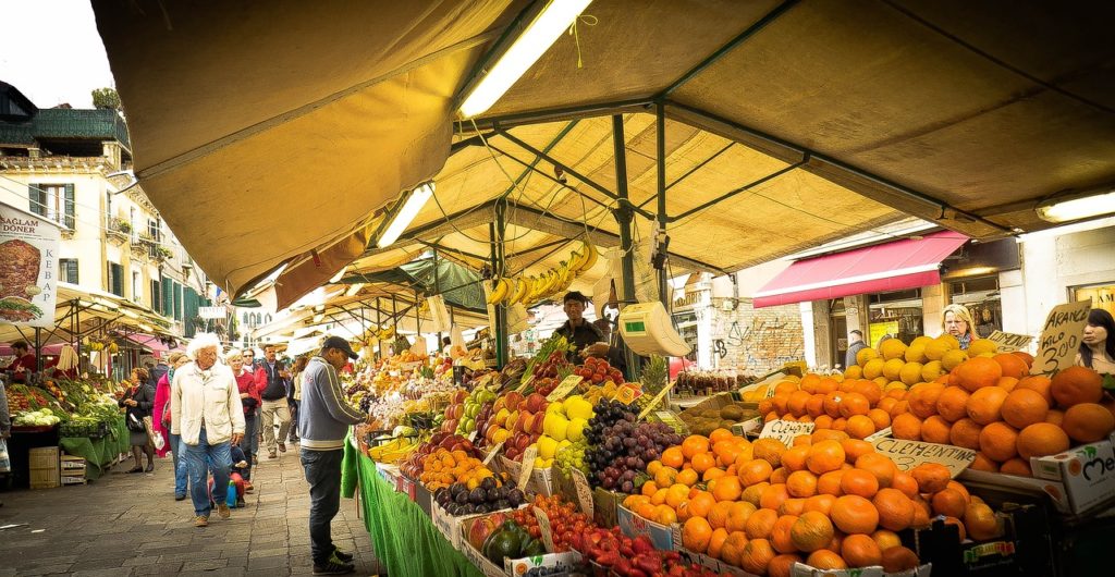 Farmer's market.