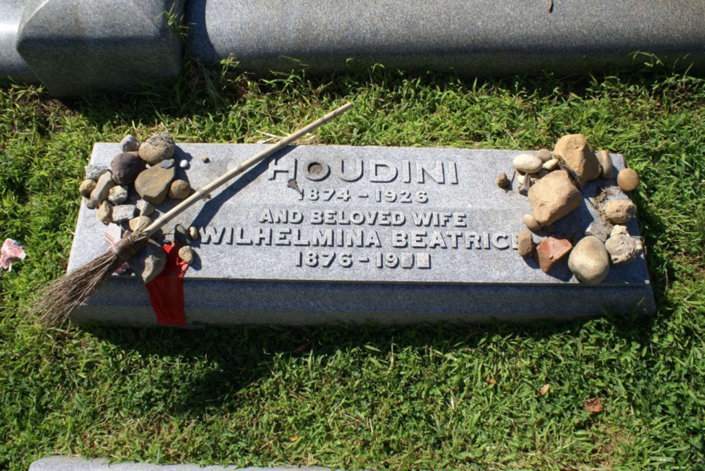 Harry Houdini's grave