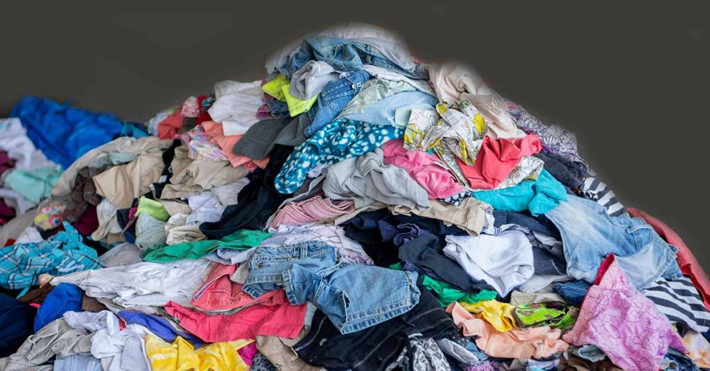 8 Things You Can Do With Clothes That You Can’t Donate - Featured image