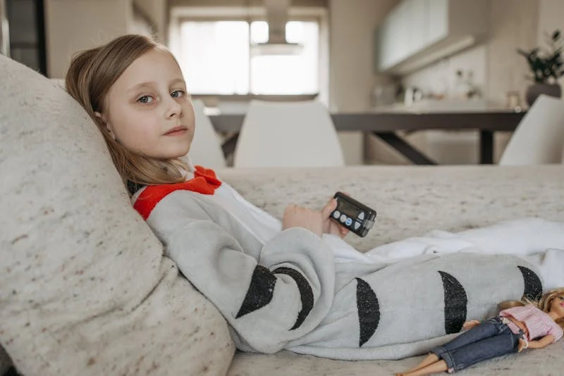 young girl with insulin pump