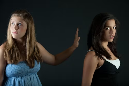 young teen girls having argument