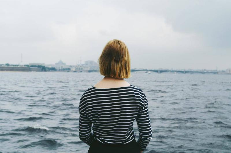 Horizontal stripes are notorious for making people look wider rather than taller.