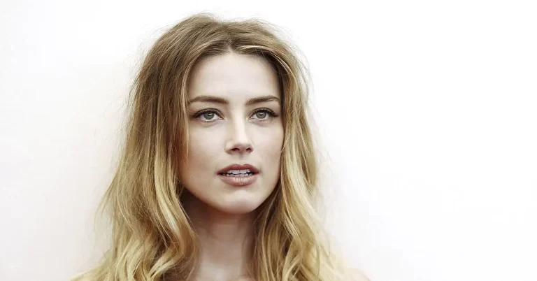 Famous Surgeon Claimed Amber Heard’s Face is the “Most Beautiful In The World” - Featured image