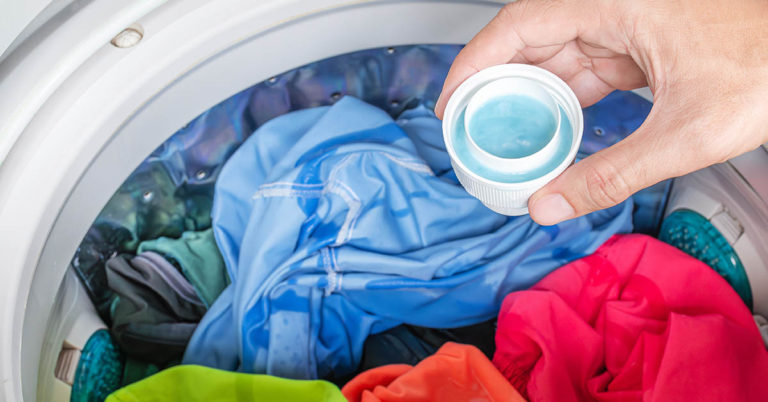 15+ Laundry Hacks That Will Make Life Easier - Featured image