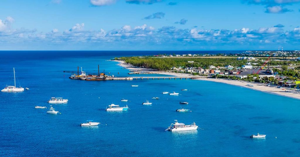 40 Of The World’s Most Beautiful Countries We Should All Try To Visit Before We’re Gone - Featured image