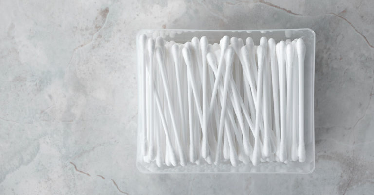 16 Things You Should Never Flush Down the Toilet - Featured image