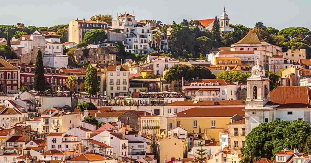 20 Of The Most Beautiful Cities in The World To Visit Before Its Too Late - Featured image