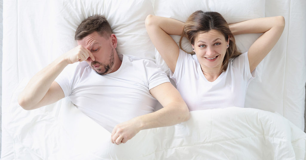Should Couples Fart In Front Of Each Other? Here’s What Marriage Experts Think - Featured image
