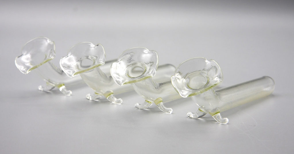 People Confused Over Identifying Strange ‘Glass Dumbbell’ - Featured image