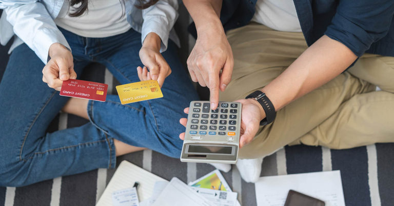 According to Average Americans, Here’s How Much You Should Earn to Stop Worrying About Money - Featured image