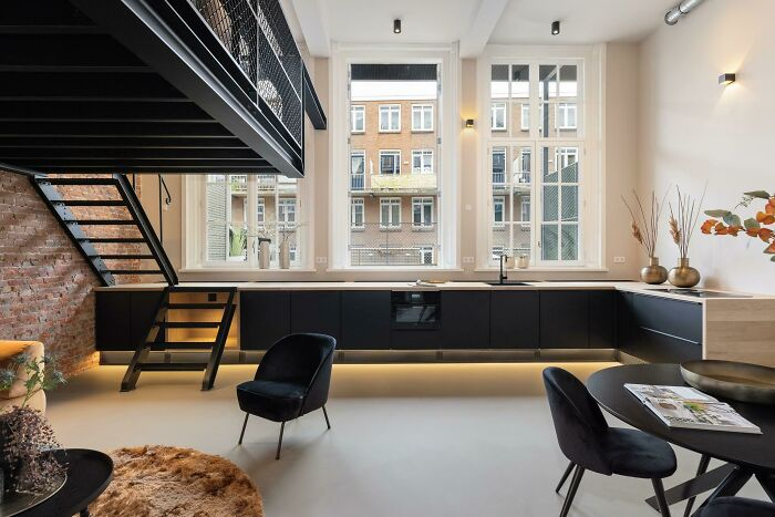 steps in kitchen