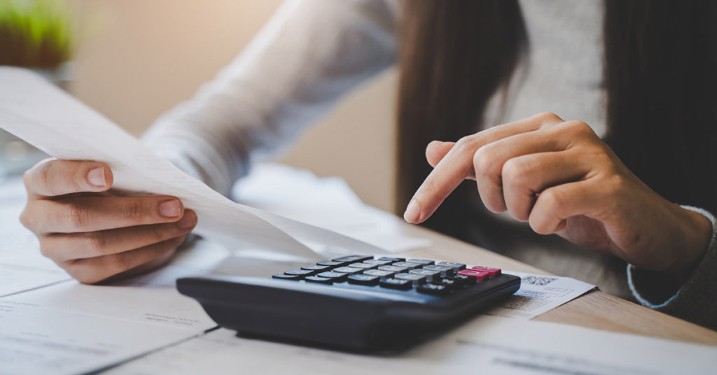 8 Scams That Are Hard To Spot - Featured image