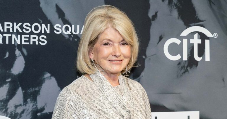Martha Stewart Gave The Perfect Response To Trolls Who Said She Should ‘Dress Her Age’ - Featured image