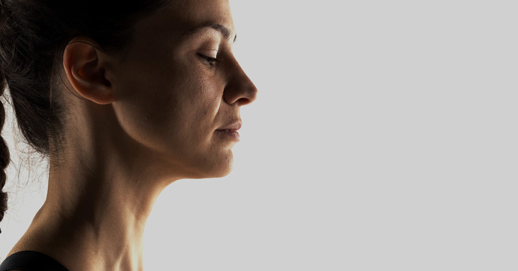 A Woman’s Makeup Habits May Be Linked to Being a Psychopath - Featured image