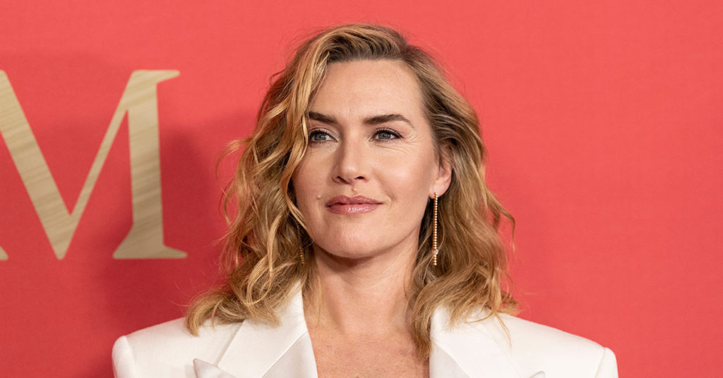 ‘Am I Dead?’ Kate Winslet Breaks Record, Holding Breath Underwater. - Featured image