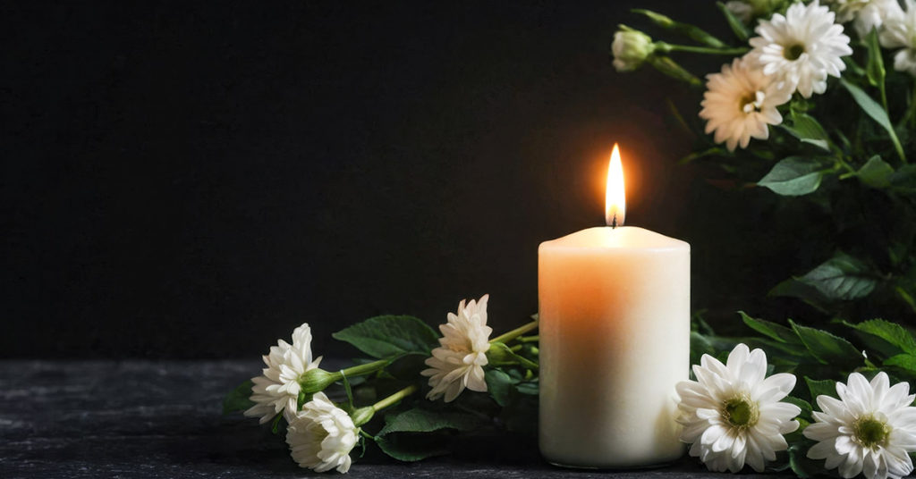 50 Thoughtful Ways to Send Your Condolences To Family or Friends - Featured image