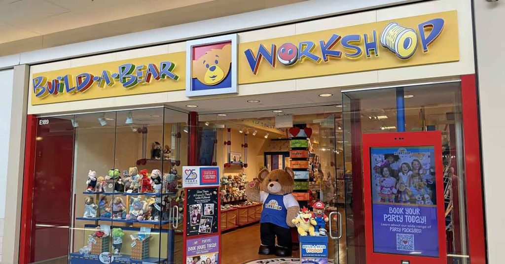 Mom Planned ‘Cruelest’ Birthday Party And Doesn’t Know How She Did It - Featured image