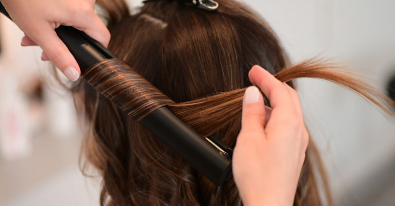 20 Women Dared To Get a New Hairstyle, and They Look Stunning - Featured image