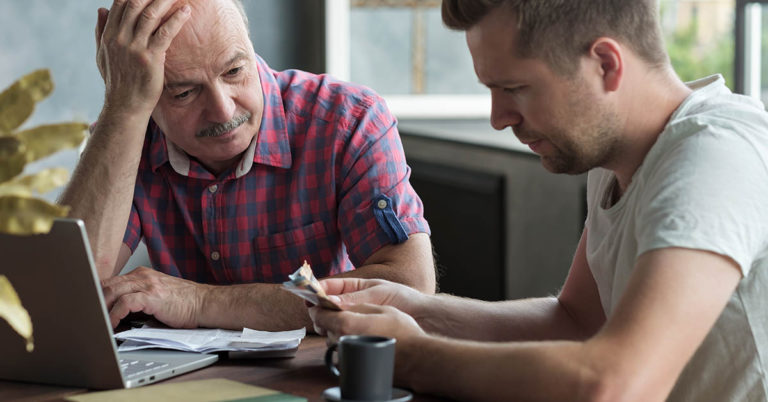 10 Things to Be Aware Of Before You Give Your Adult Children Money - Featured image