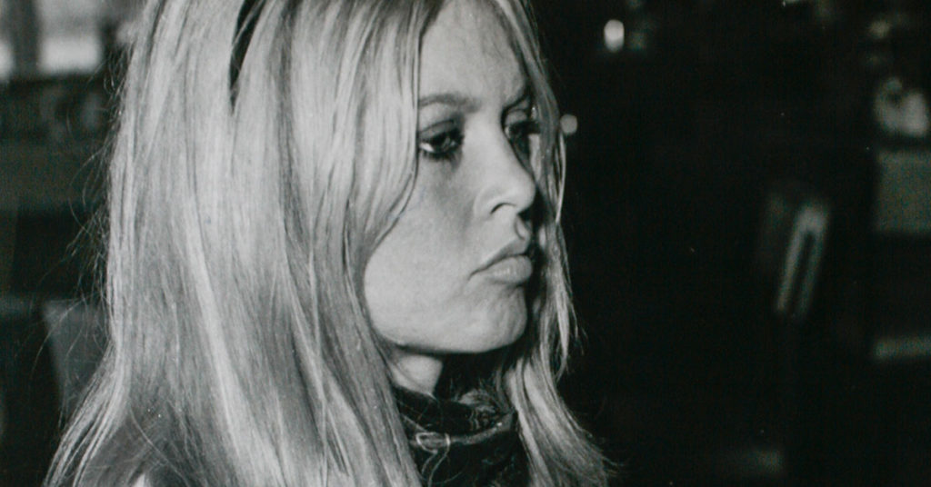 Timeless Stars: A Tribute To Celebs That Stole Our Hearts - Featured image