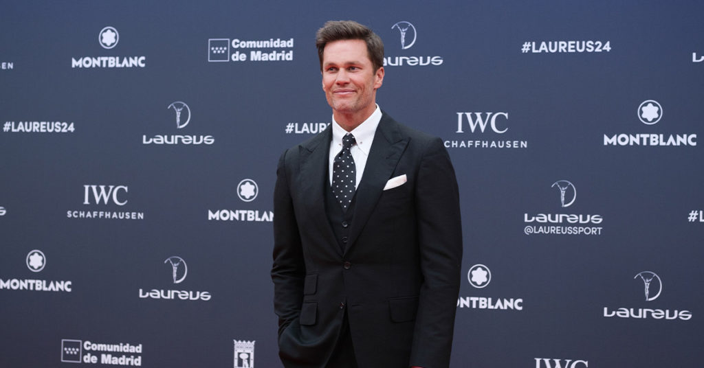 Tom Brady Uses Slur to Describe NFL Player, Sparking Backlash - Featured image