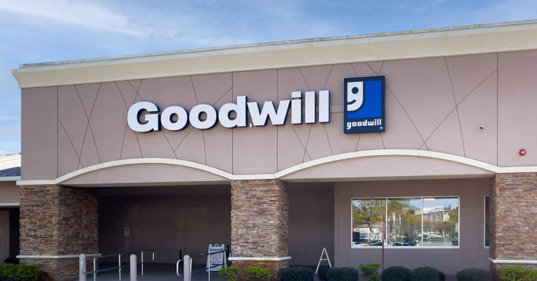 10 Reasons You Should Consider Not Donating Your Items To Goodwill - Featured image