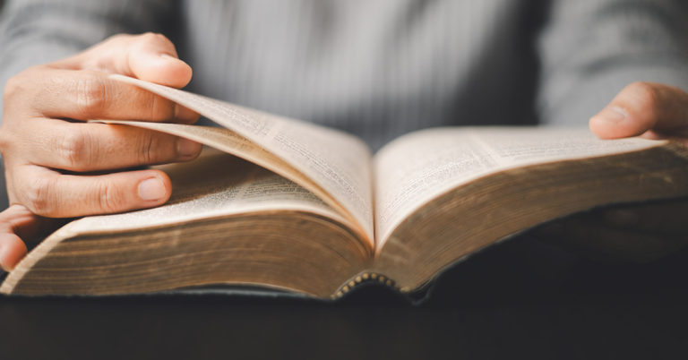 20 Captivating Biblical Quotes About Love - Featured image