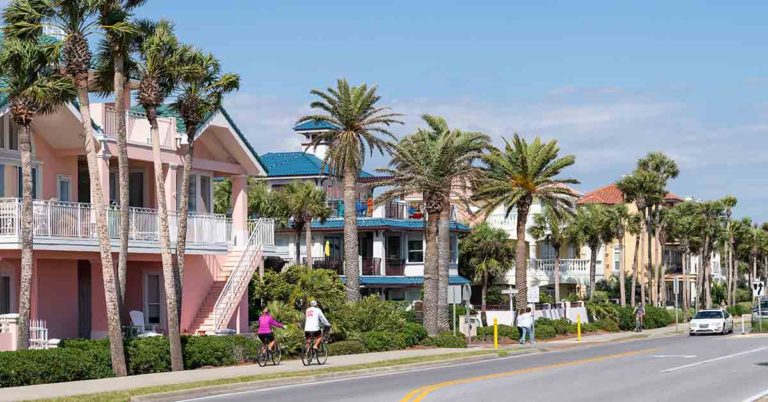 Florida’s Retirees Are Leaving, And Here’s Where They’re Going - Featured image