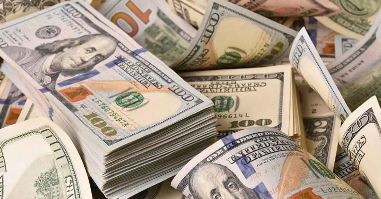 Couple At Odds Over $1.3 Million Lottery Win With Boyfriends Wanting His Share - Featured image