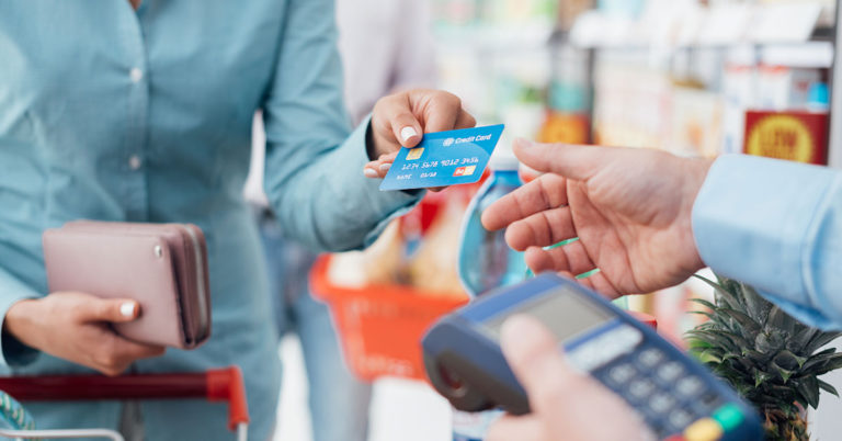 19 Hidden Ways Supermarkets Trigger You Into Spending More Money - Featured image