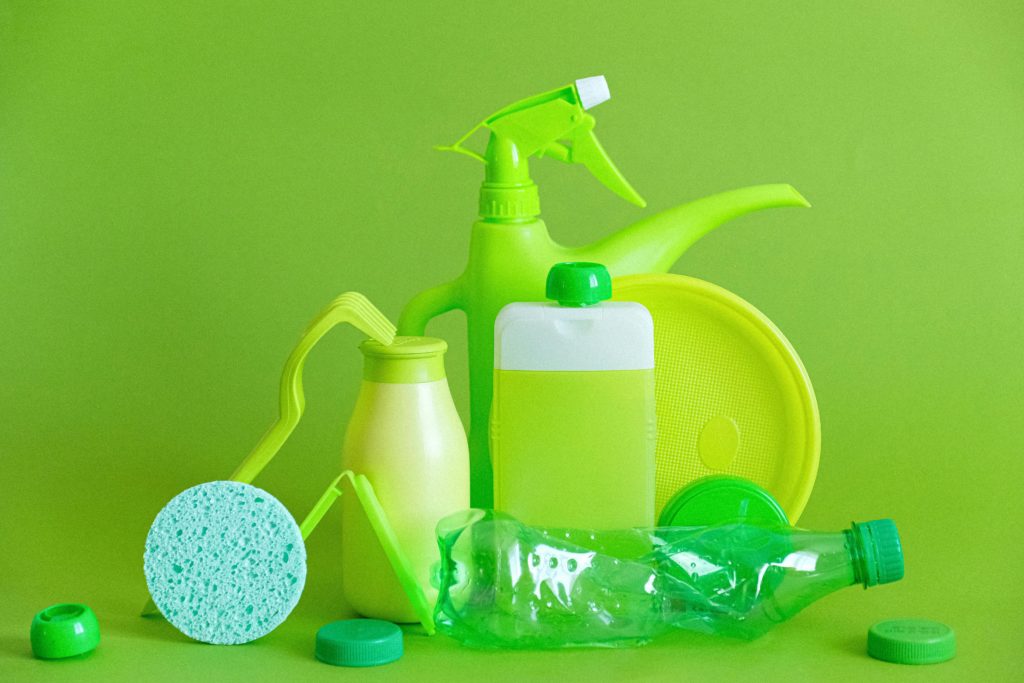 cleaning supplies to declutter