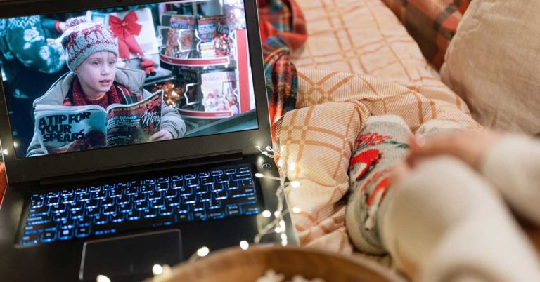 New ‘Home Alone 3’ Trailer Depicts Wet Bandits Being Released From Prison in 2024 - Featured image