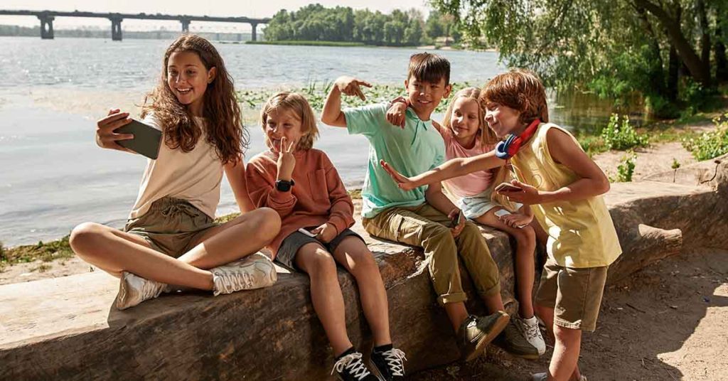 People Are Noticing Toxic Trends They See With Gen A - Featured image