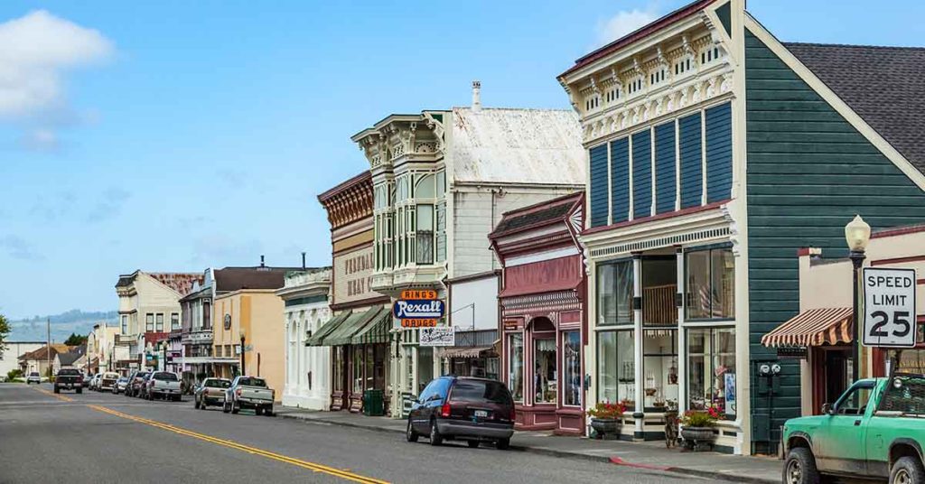 These Hidden California Towns Are Overflowing with Beauty and Charm - Featured image