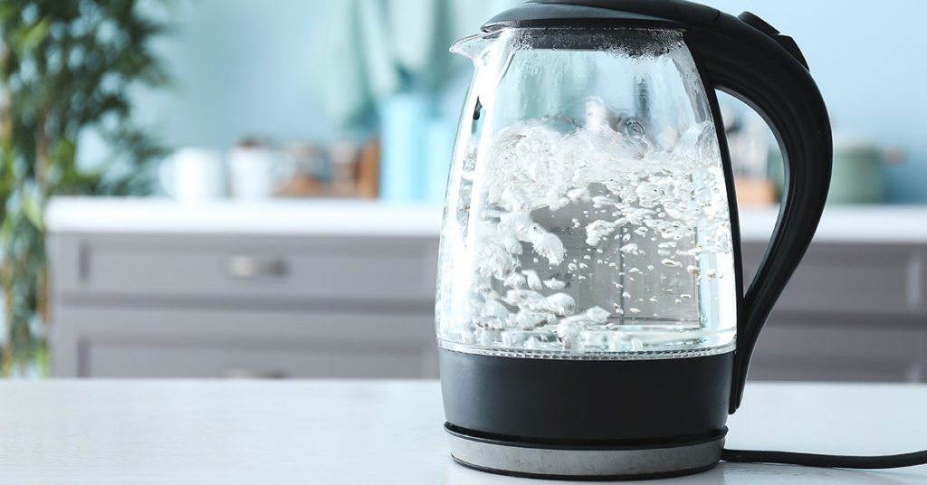 9 Out of 10 Households Make This Common Mistake with Electric Kettles - Featured image