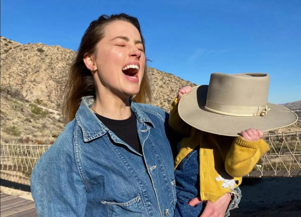 amber heard now keeps a low profile with her daughter