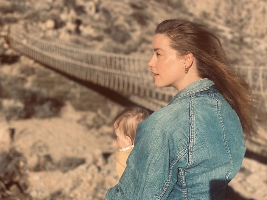 amber heard now keeps a low profile with her daughter