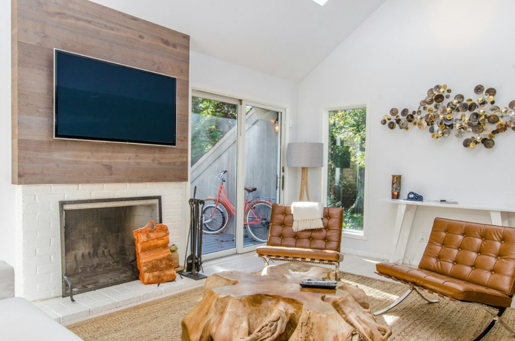 well positioned tv set up