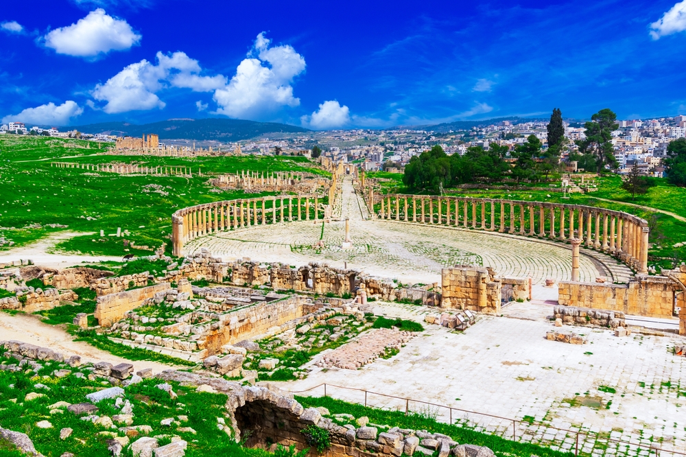 Jerash Archeological City, Jordan: Oval Forum and Cardo Maximus in the ancient roman city of Gerasa modern Jerash, a roman decapolis city. Middle East travel destination