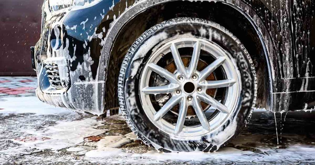 Dad Opens Car Wash for His Autistic Son and Ends Up Creating Jobs for Dozens on the Spectrum - Featured image