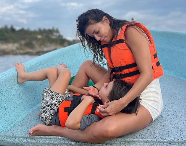 Speculation Swirls Around Eva Longoria’s Youthful Look