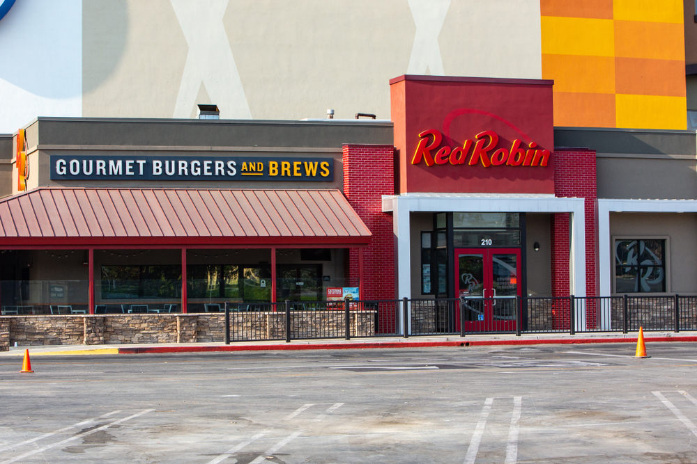 Northridge, CA/USA. July 27,2018. Red Robin restaurant exterior and logo. Red Robin is an American chain of casual dining restaurants.
