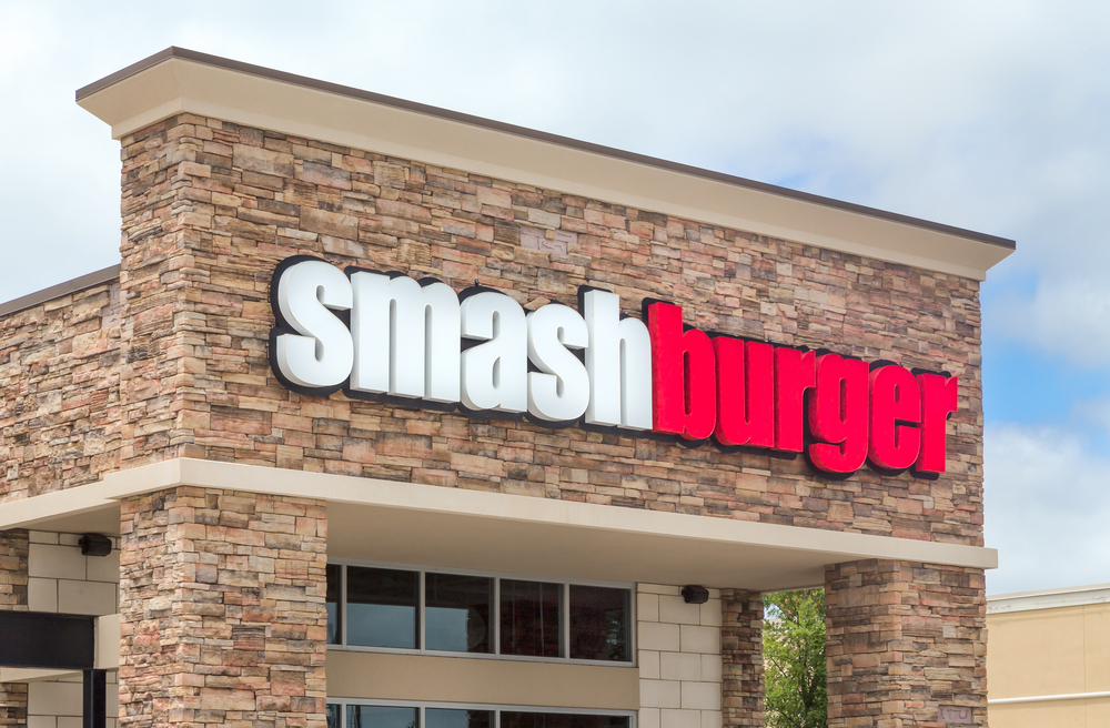 MOORE, OK/USA - MAY 20, 2016: Smashburger restaurant exterior and logo. Smashburger is a fast casual burger restaurant chain.
