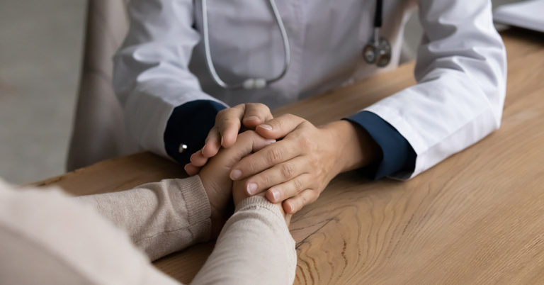 Stage 3 Cancer Diagnosis Left Mom Fearful of Test Results—Then the Unexpected Happened - Featured image