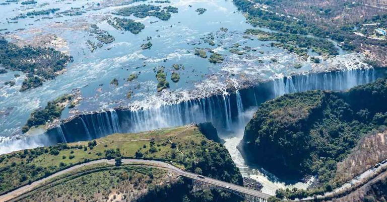 20+ Of The World’s Most Beautiful Destinations - Featured image